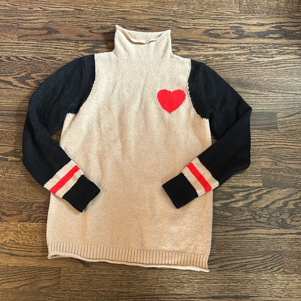 Heart sweater❤️